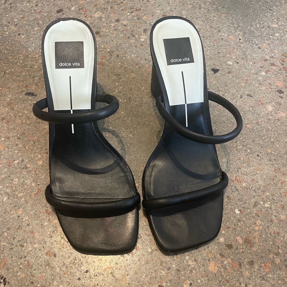 Dolce Vita Black Strappy Square-Toe Heeled Sandals